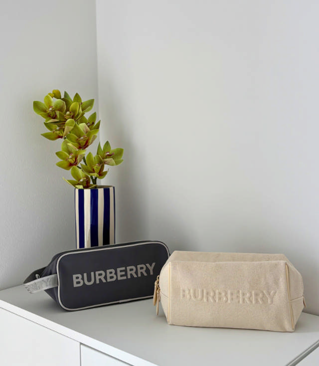 Burberry Toilettaske Hvid/Beige