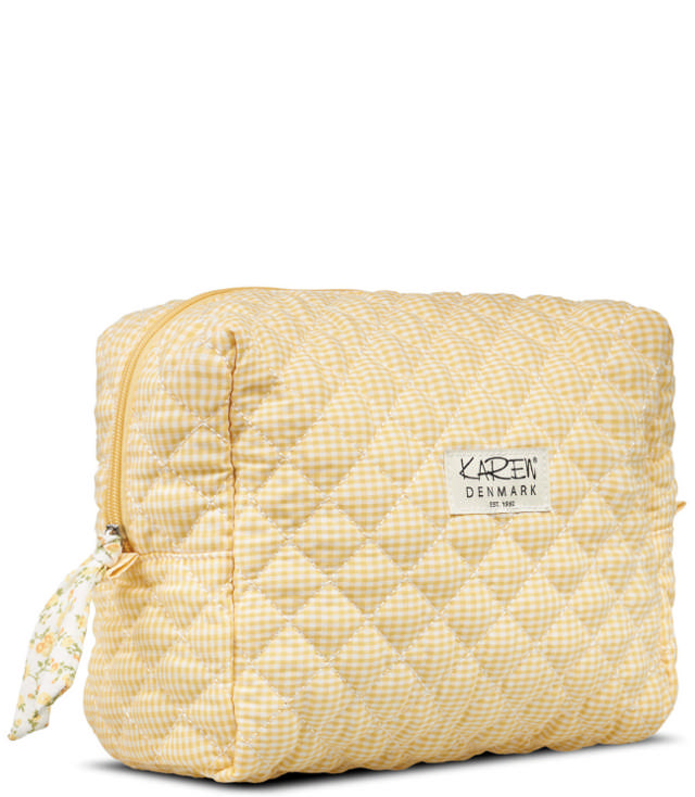 Karen stor toilettaske i gul-ternet quilt